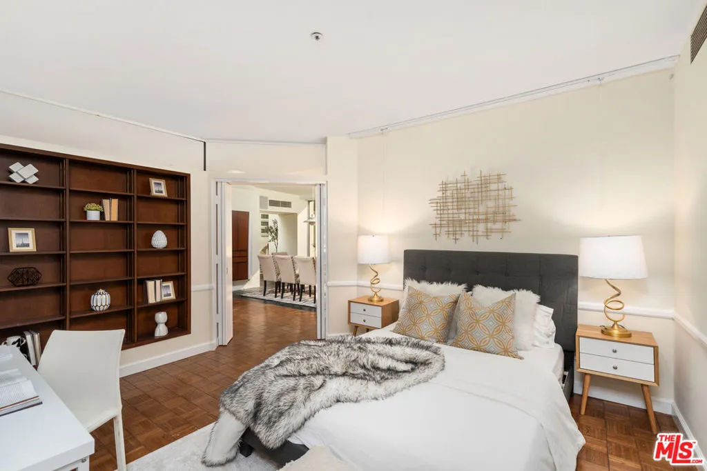 10375 Wilshire Boulevard 7d, Los Angeles, California 90024 home-pic-16