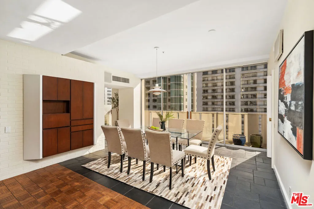 10375 Wilshire Boulevard 7d, Los Angeles, California 90024 home-pic-9