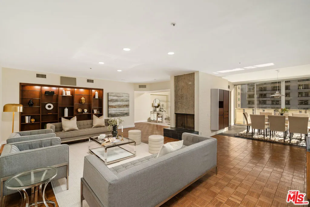 10375 Wilshire Boulevard 7d, Los Angeles, California 90024 home-pic-1