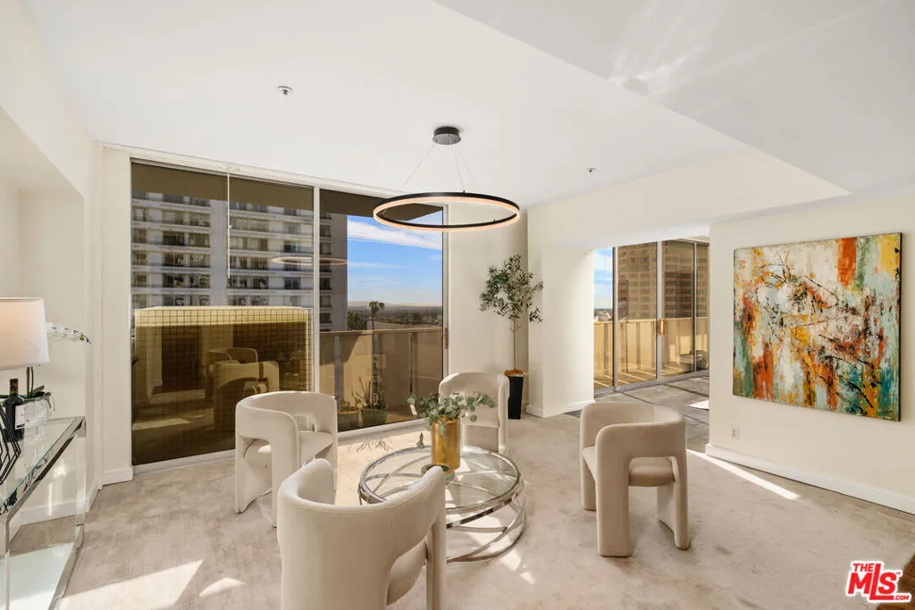 10375 Wilshire Boulevard 7d, Los Angeles, California 90024 home-pic-11