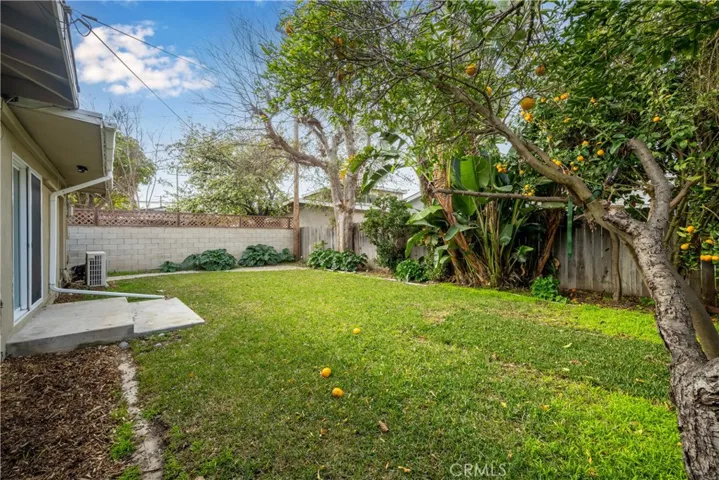 3611 Senasac Avenue, Long Beach, California 90808