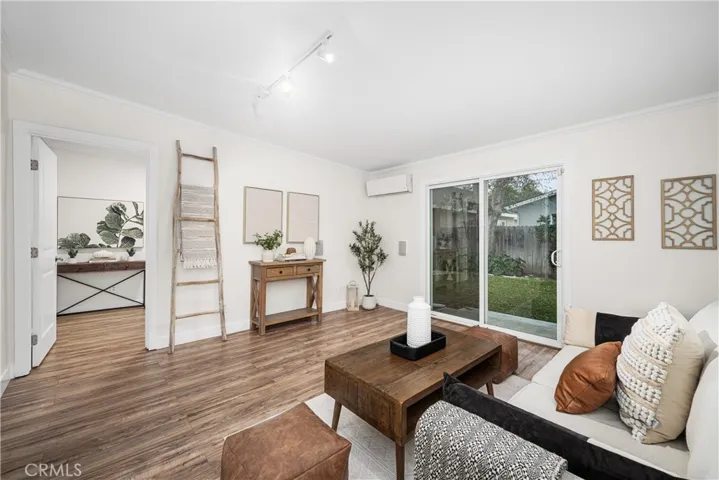 3611 Senasac Avenue, Long Beach, California 90808