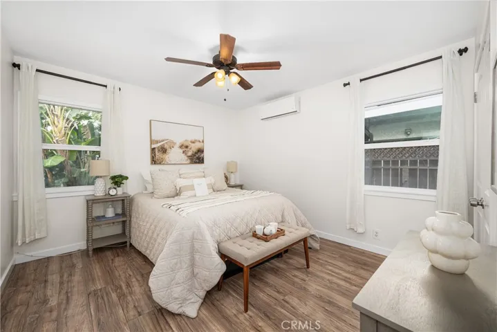 3611 Senasac Avenue, Long Beach, California 90808