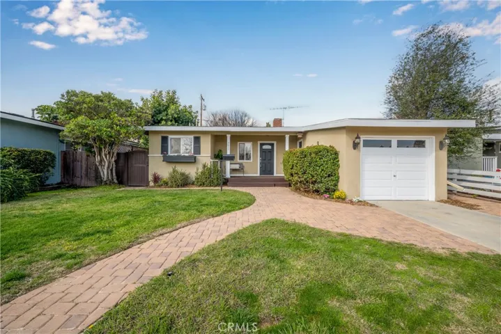 3611 Senasac Avenue, Long Beach, California 90808