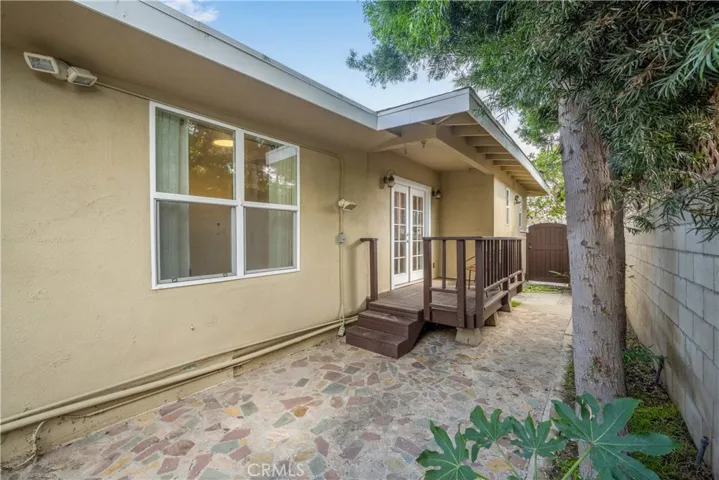 3611 Senasac Avenue, Long Beach, California 90808