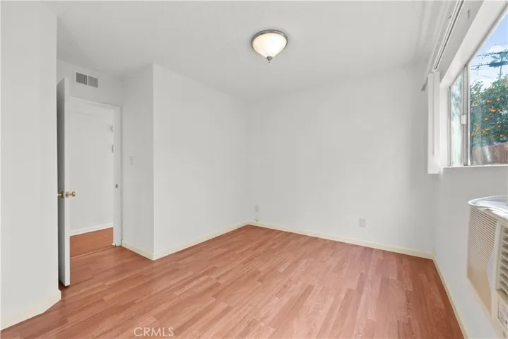 1164 Raymond Avenue, Glendale, California 91201