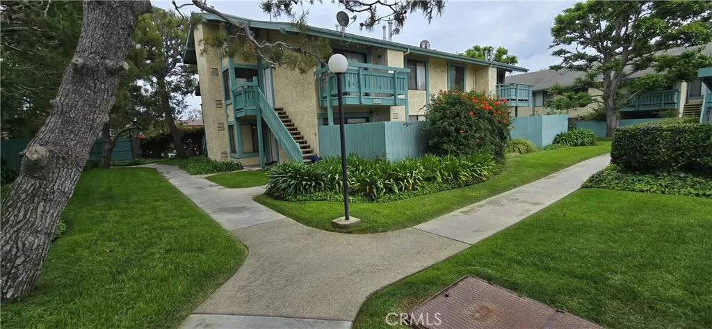 20415 S Vermont Avenue 5, Torrance, California 90502
