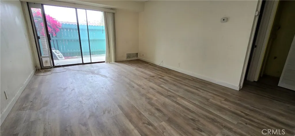 20415 S Vermont Avenue 5, Torrance, California 90502