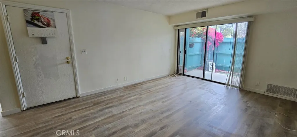 20415 S Vermont Avenue 5, Torrance, California 90502