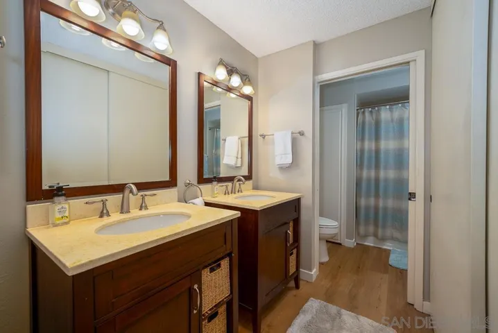 17617 Pomerado Rd 215, San Diego, California 92128