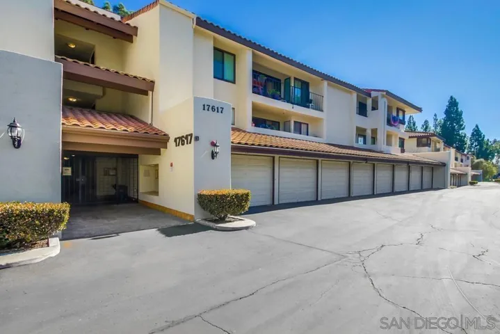17617 Pomerado Rd 215, San Diego, California 92128