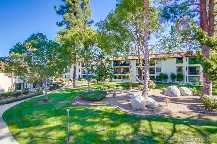 17617 Pomerado Rd 215, San Diego, California 92128
