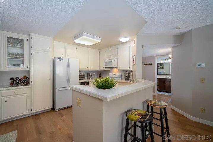 17617 Pomerado Rd 215, San Diego, California 92128