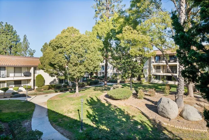 17617 Pomerado Rd 215, San Diego, California 92128