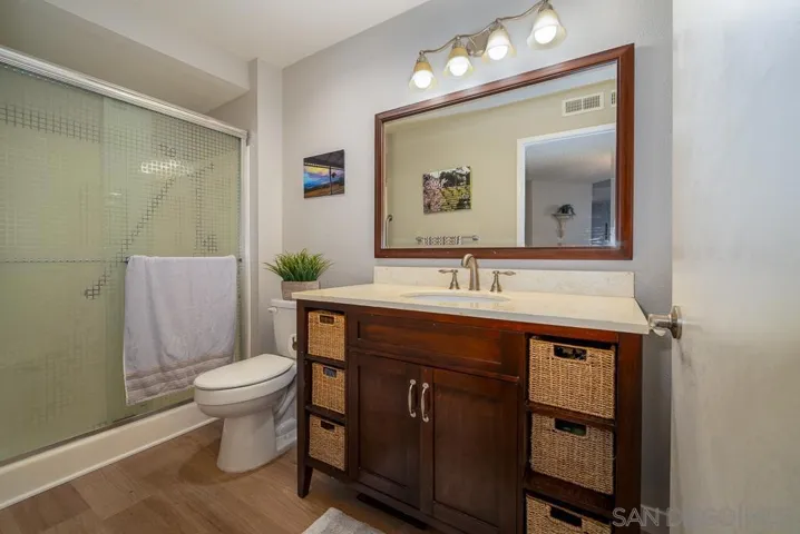 17617 Pomerado Rd 215, San Diego, California 92128