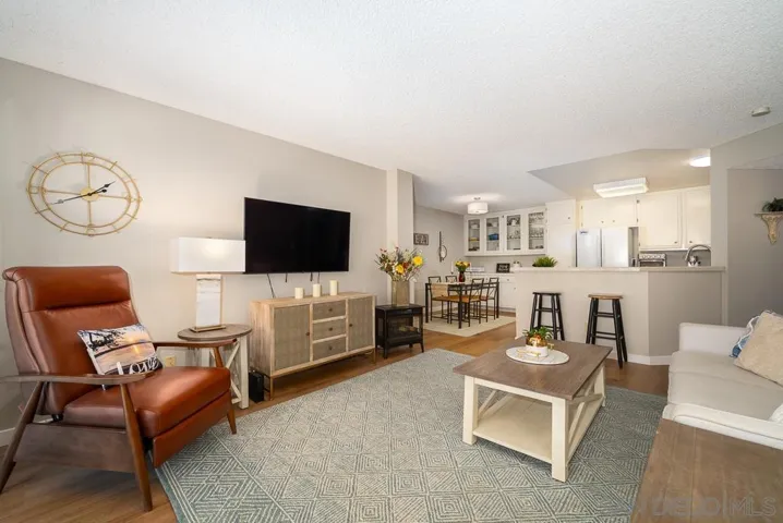 17617 Pomerado Rd 215, San Diego, California 92128