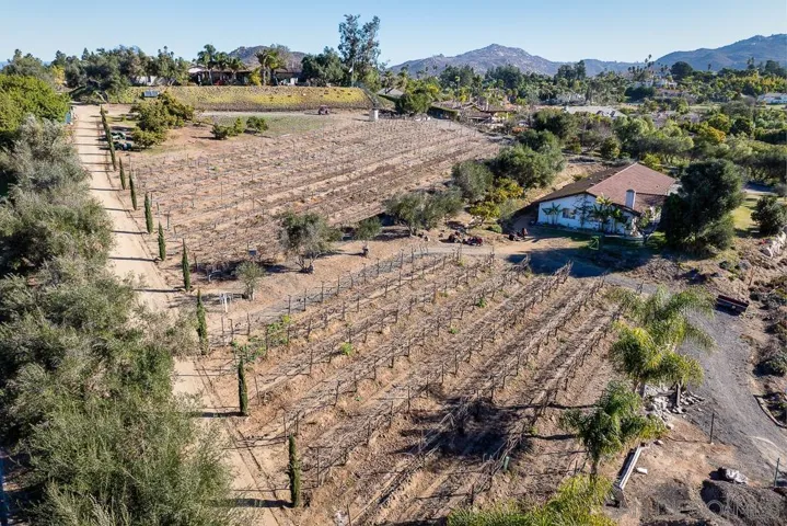 17617 Pomerado Rd 215, San Diego, California 92128