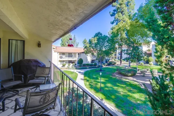 17617 Pomerado Rd 215, San Diego, California 92128