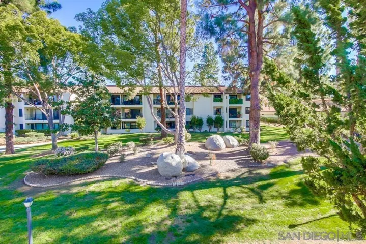 17617 Pomerado Rd 215, San Diego, California 92128
