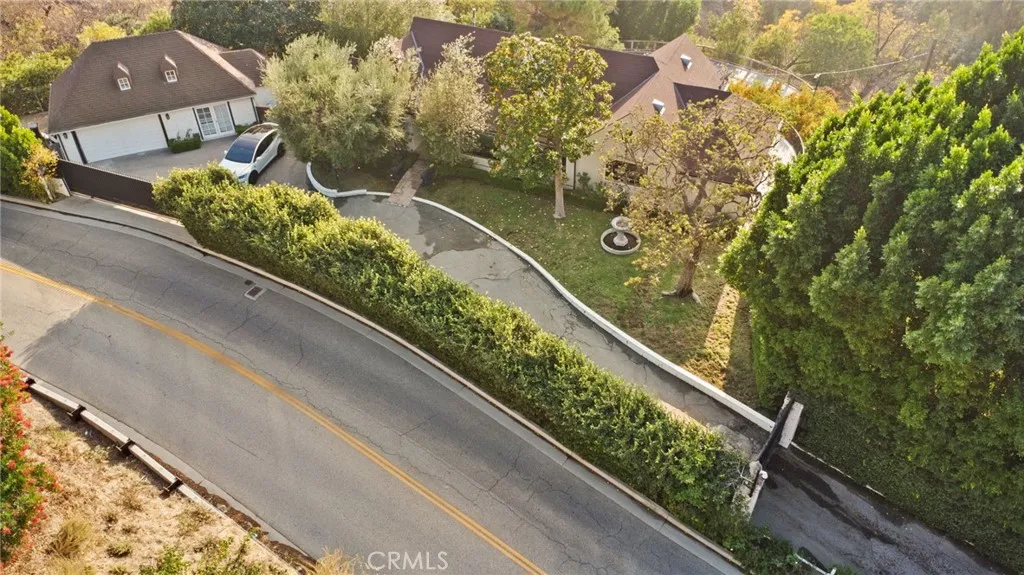 2828 Benedict Canyon Drive, Los Angeles, California 90210 home-pic-65