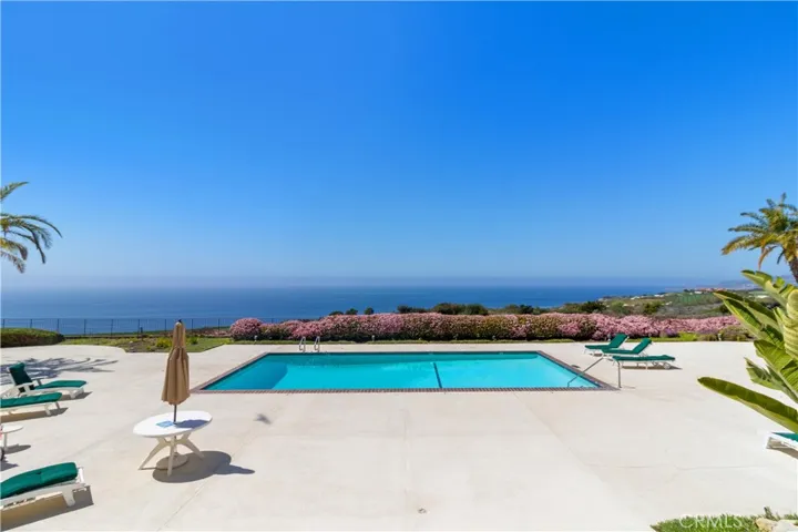 3200 La Rotonda Drive 514, Rancho Palos Verdes, California 90275