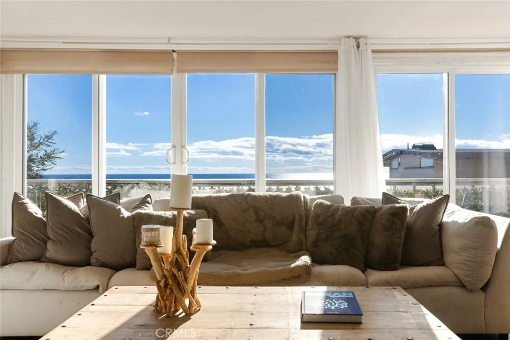 2838 Wards Terrace, Laguna Beach, California 92651 home-pic-8