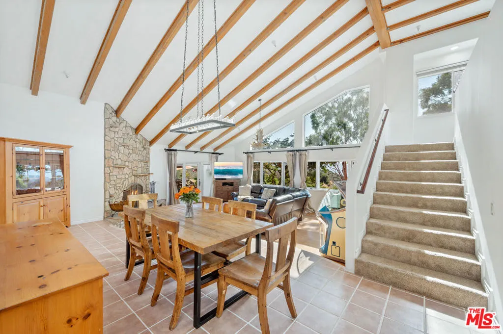 34136 Mulholland Highway, Malibu, California 90265 home-pic-14