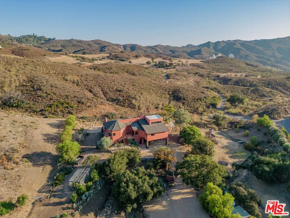 34136 Mulholland Highway, Malibu, California 90265 home-pic-61