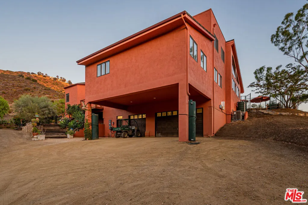 34136 Mulholland Highway, Malibu, California 90265 home-pic-50
