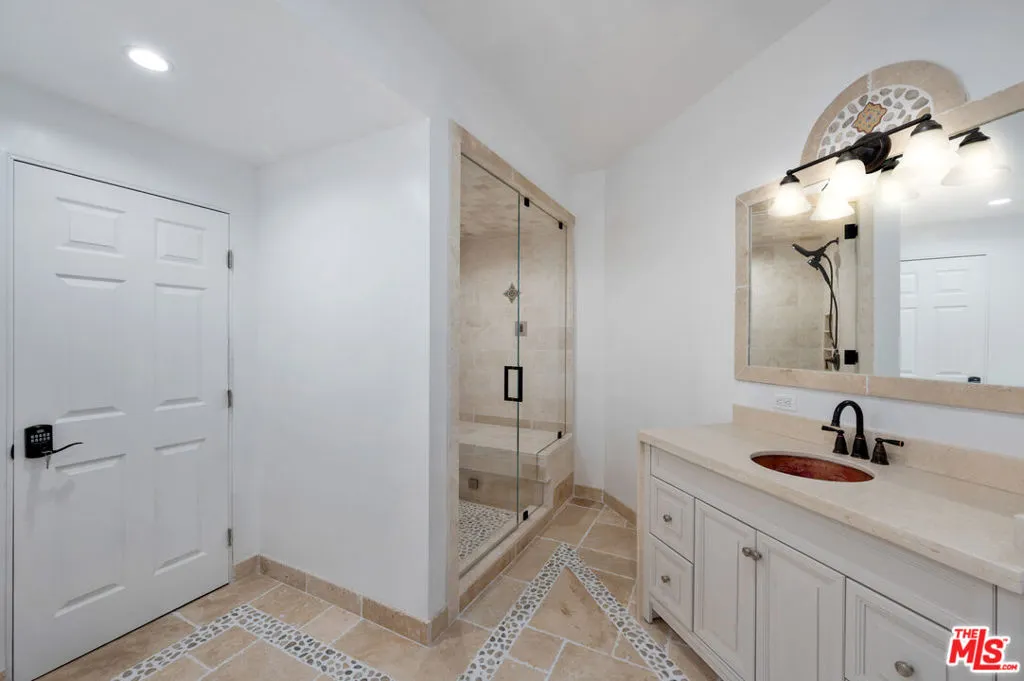 34136 Mulholland Highway, Malibu, California 90265 home-pic-28