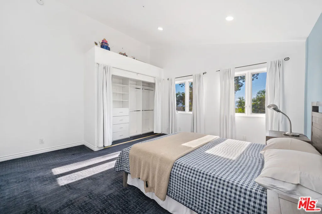 34136 Mulholland Highway, Malibu, California 90265 home-pic-30