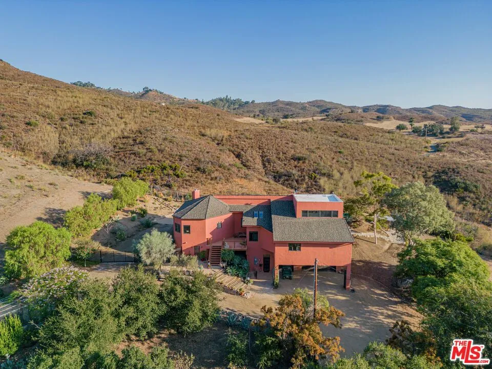 34136 Mulholland Highway, Malibu, California 90265 home-pic-52