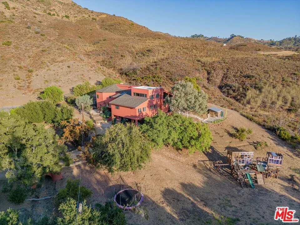 34136 Mulholland Highway, Malibu, California 90265 home-pic-3