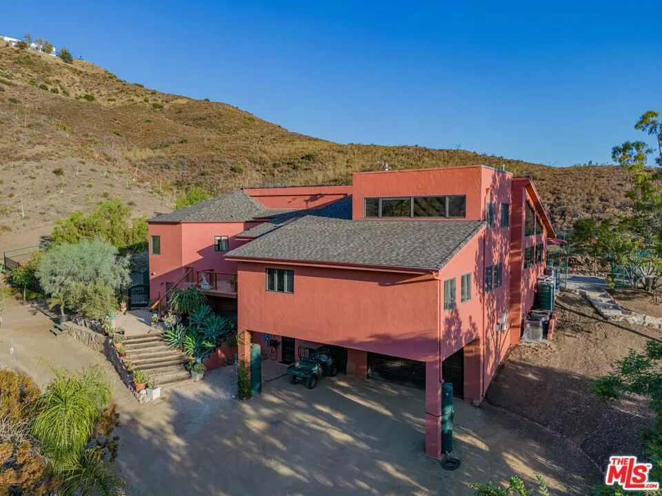 34136 Mulholland Highway, Malibu, California 90265 home-pic-55