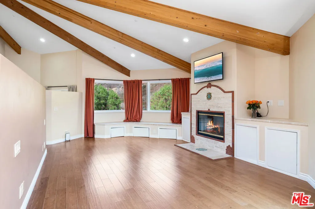 34136 Mulholland Highway, Malibu, California 90265 home-pic-17