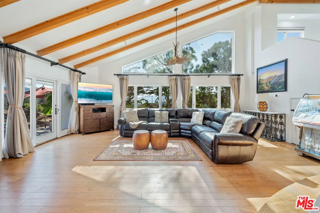 34136 Mulholland Highway, Malibu, California 90265 home-pic-8