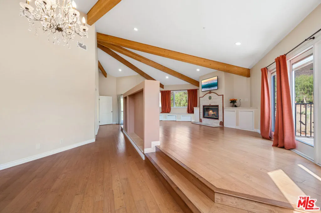 34136 Mulholland Highway, Malibu, California 90265 home-pic-16