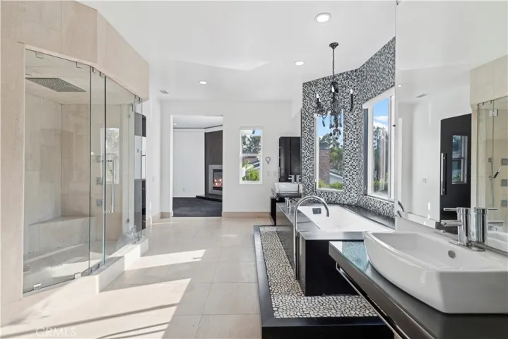 5110 E Copa De Oro Drive, Anaheim Hills, California 92807