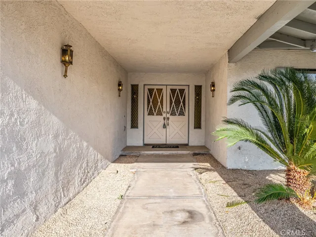 12935 Rain Shadow Road, Victorville, California 92395