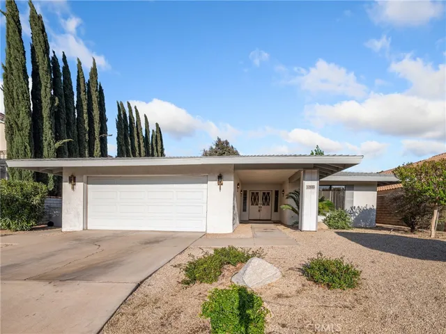 12935 Rain Shadow Road, Victorville, California 92395