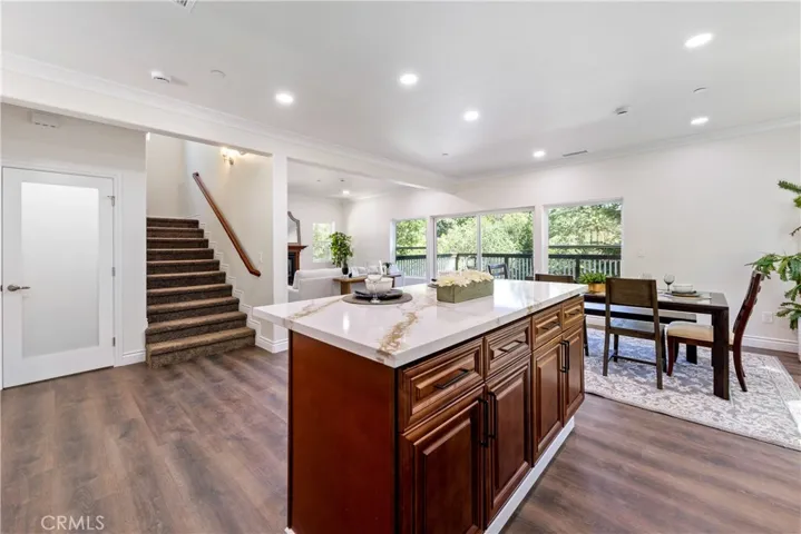 370 Auburn Drive, Lake Arrowhead, California 92391