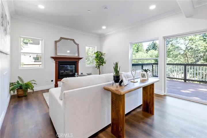 370 Auburn Drive, Lake Arrowhead, California 92391