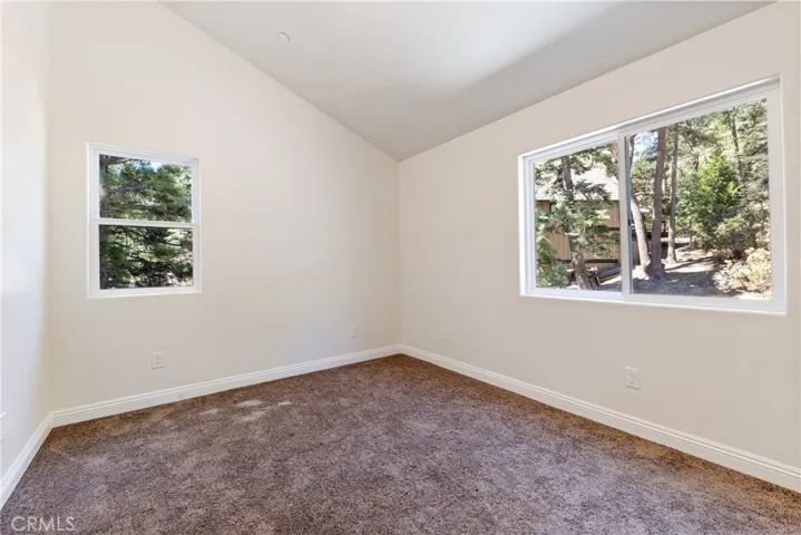 370 Auburn Drive, Lake Arrowhead, California 92391
