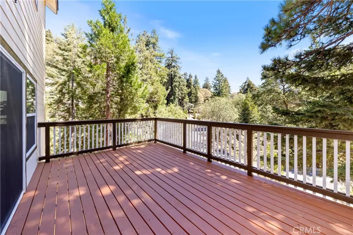 370 Auburn Drive, Lake Arrowhead, California 92391