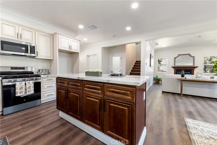370 Auburn Drive, Lake Arrowhead, California 92391