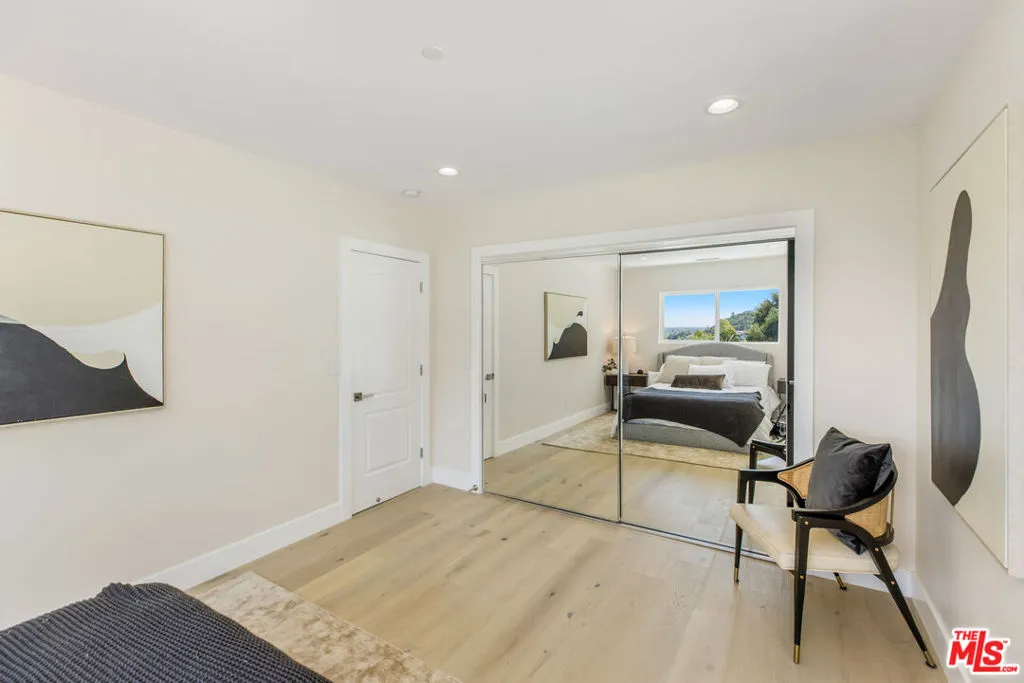 3929 Fredonia Drive, Los Angeles, California 90068 home-pic-26