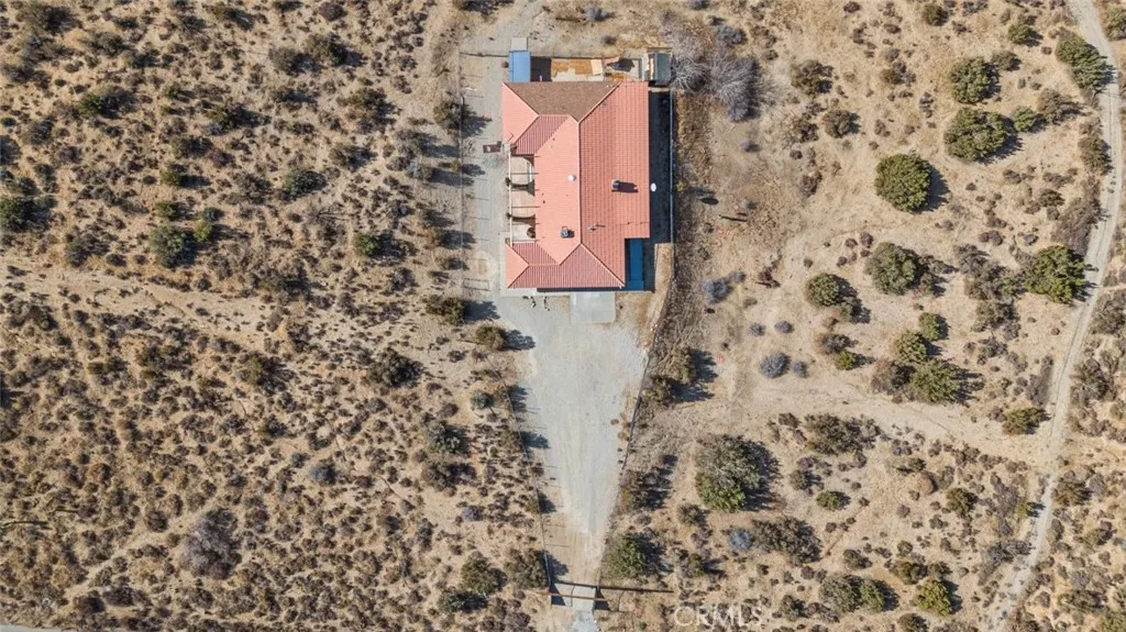 31350 157th Street E, Llano, California 93544 home-pic-7