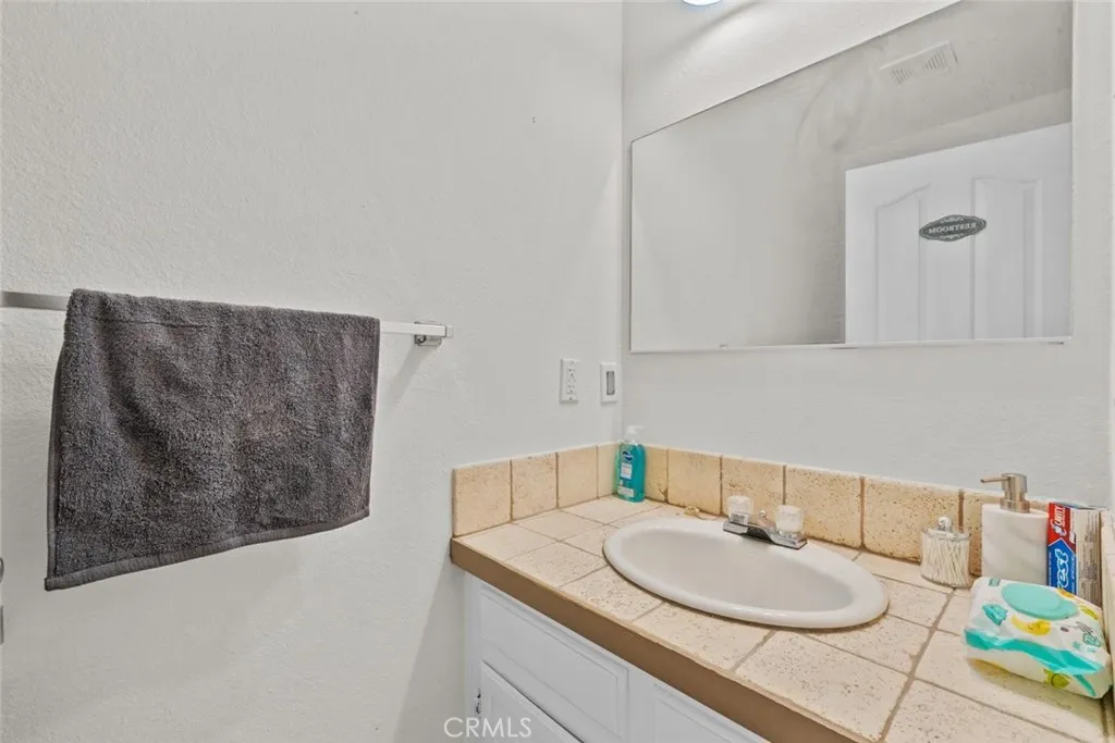 31350 157th Street E, Llano, California 93544 home-pic-25