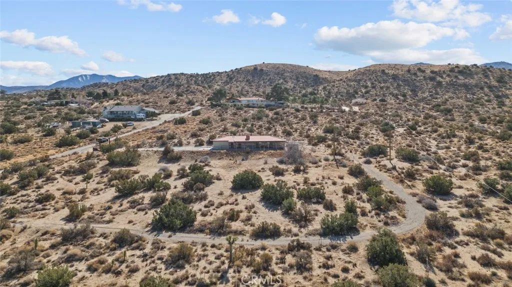 31350 157th Street E, Llano, California 93544 home-pic-5