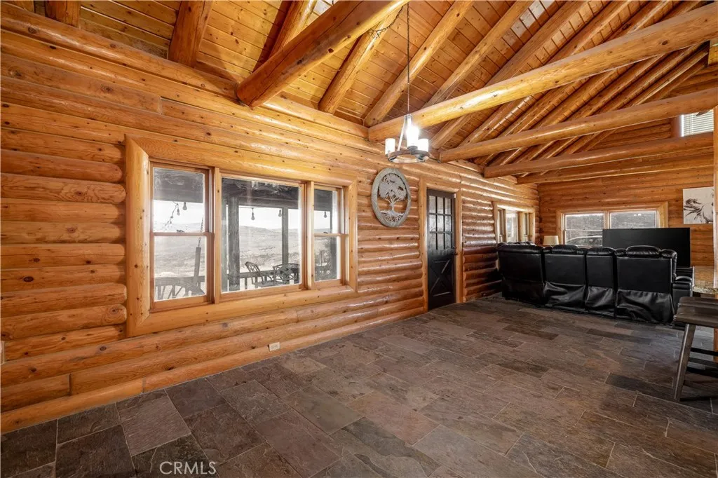 34125 Contento Drive, Hemet, California 92544 home-pic-17